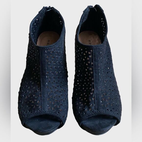 Madden Girl High Heel Ankle Booties Size 9 Black Perforated Open Toe Zipper - Picture 3 of 15